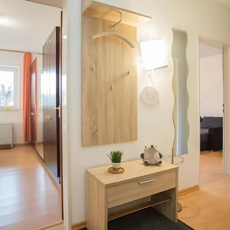 Welcome In - Met Ski- & Fietsberging, Rustig Gelegen Apartament Winterberg